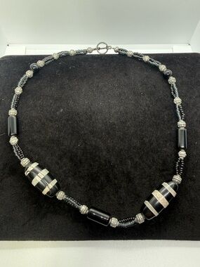 Vintage African Trade Bead Style Necklace 18.5” Black White Beads